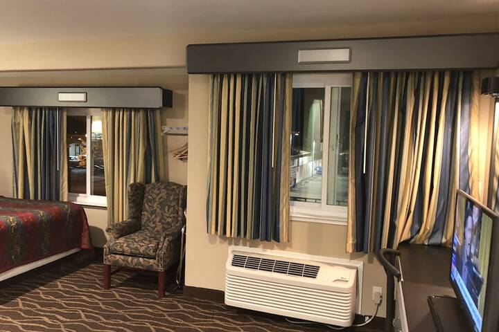 Room 15 of 26