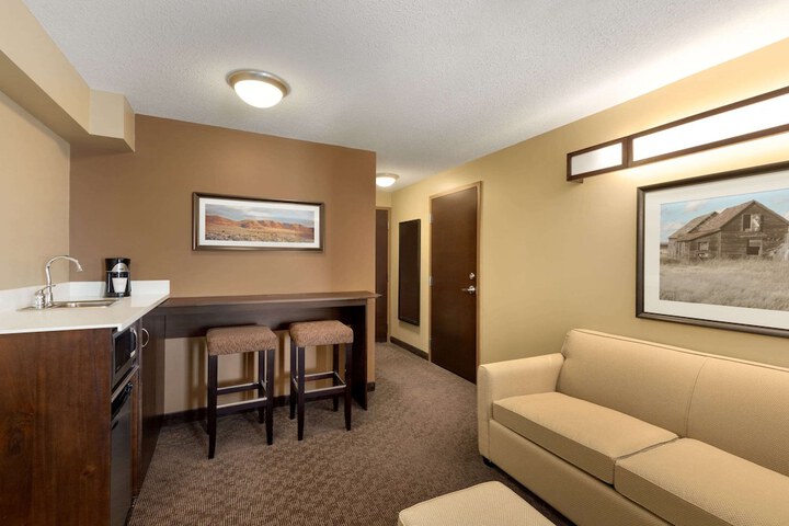 Room 22 of 38