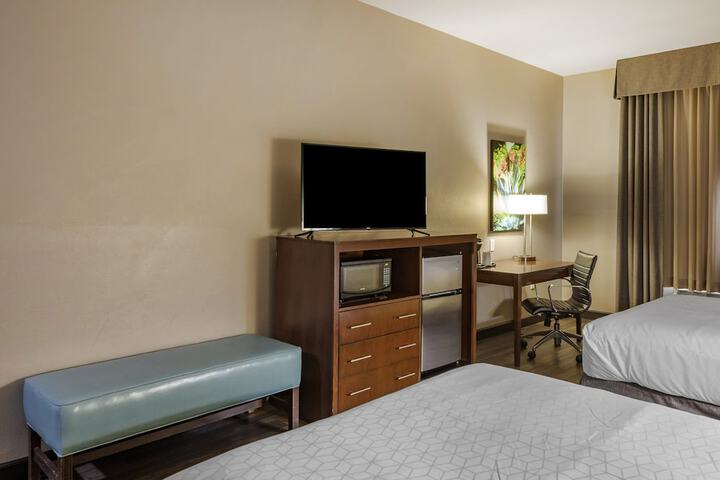 Holiday Inn Express & Suites Indio - Coachella Valley by IHG