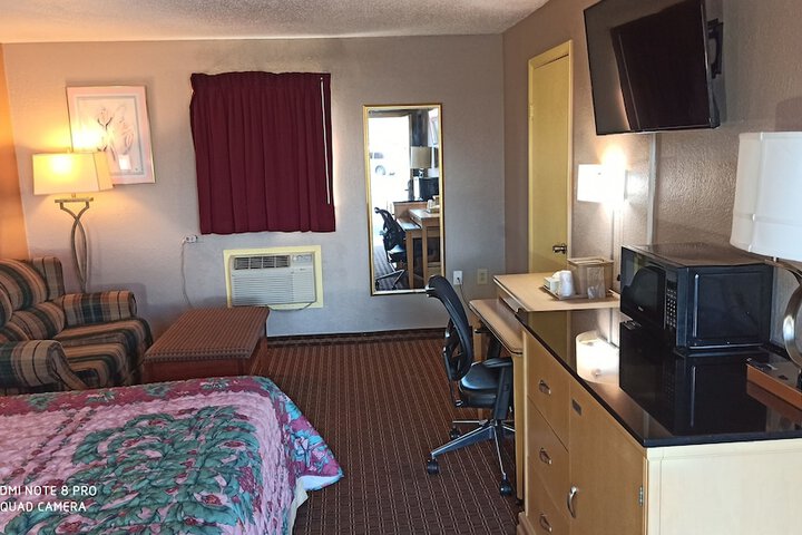Room 19 of 27