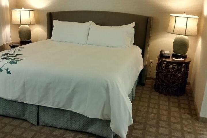 Room 17 of 43