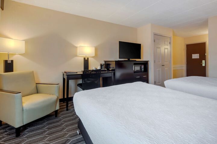 Room 15 of 28