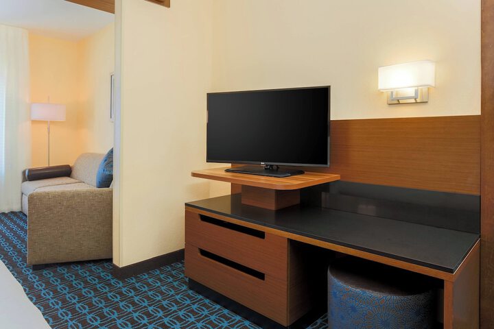 Room 8 of 27