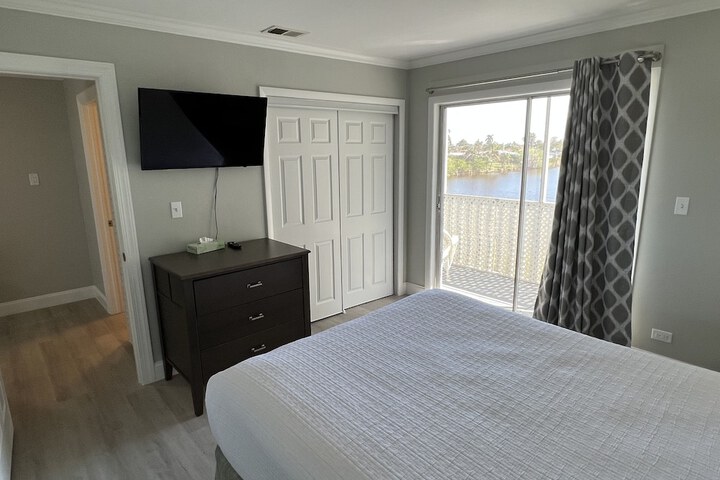 Marco Island Lakeside Inn