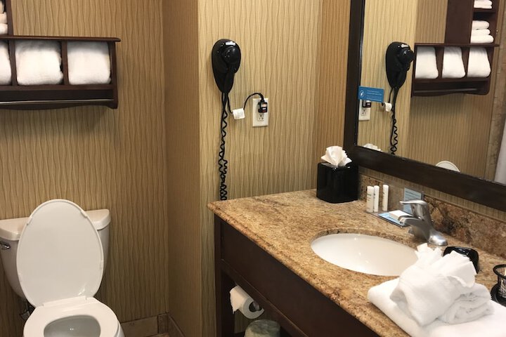 Room 33 of 45
