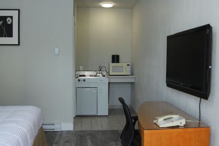 Room 22 of 36