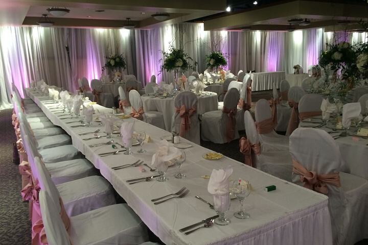 Ballroom/Hall 78 of 92