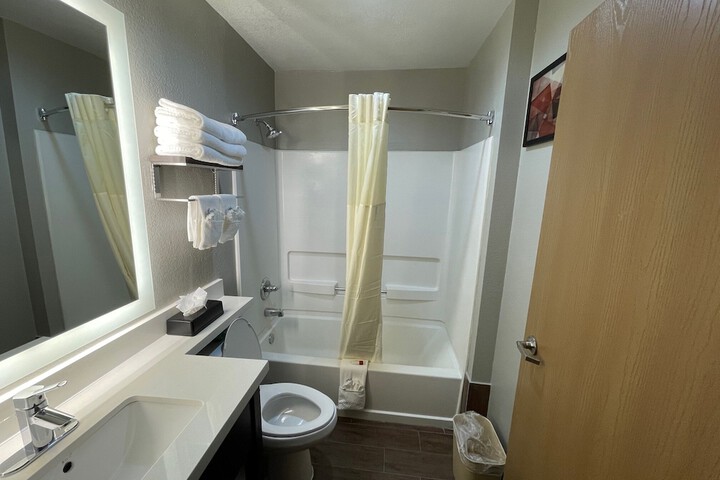 Quality Inn & Suites North Mesquite I-30