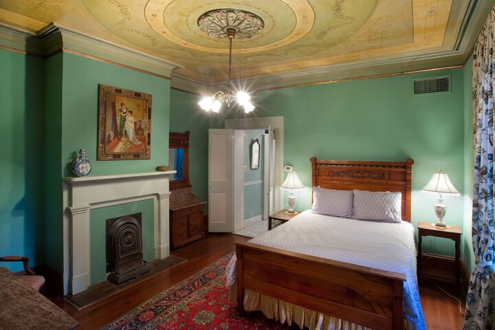 Room 80 of 170