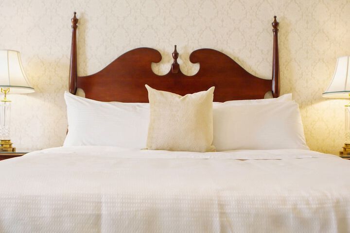 Room 44 of 52