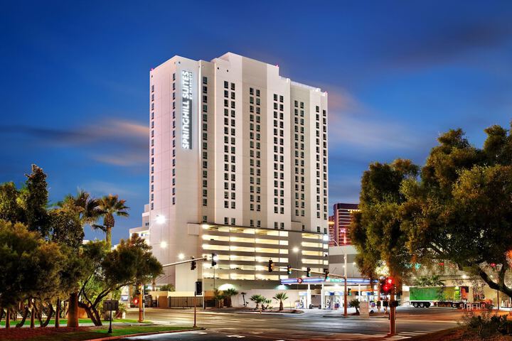 Hotel 3 of 82