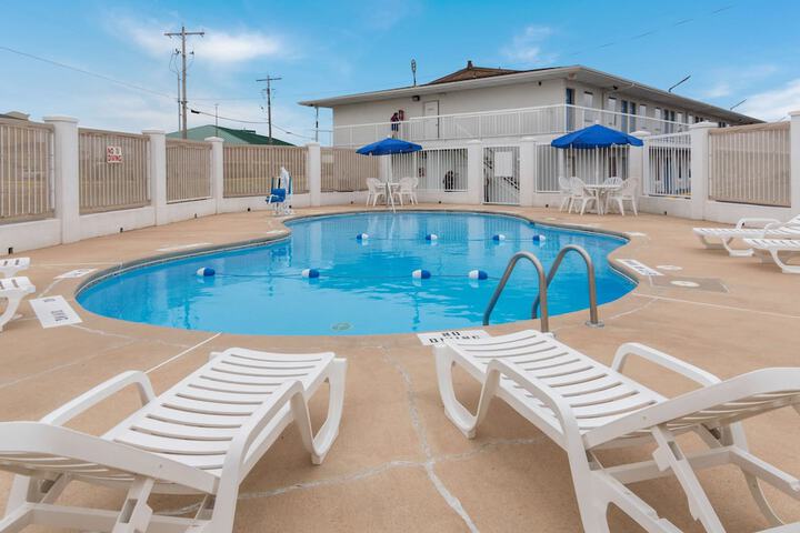 Pool 9 of 55