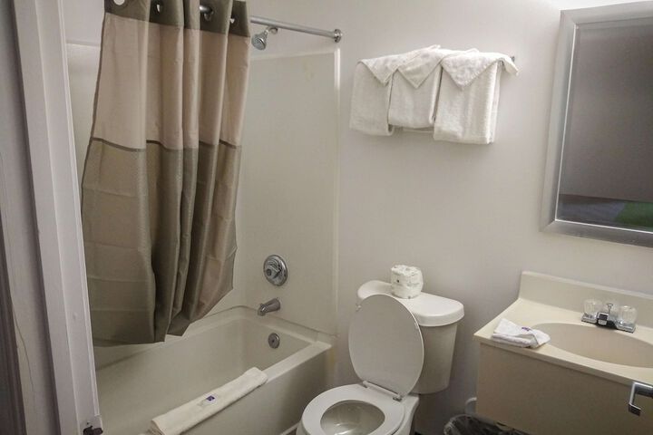 Room 21 of 35