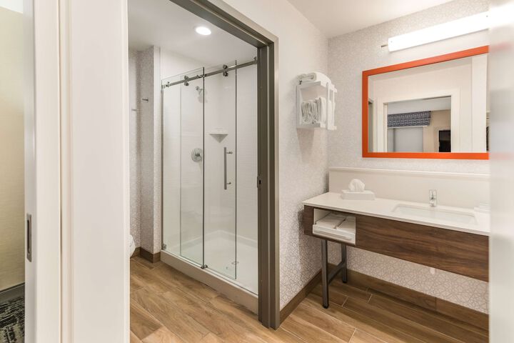 Hampton Inn & Suites Benton Harbor