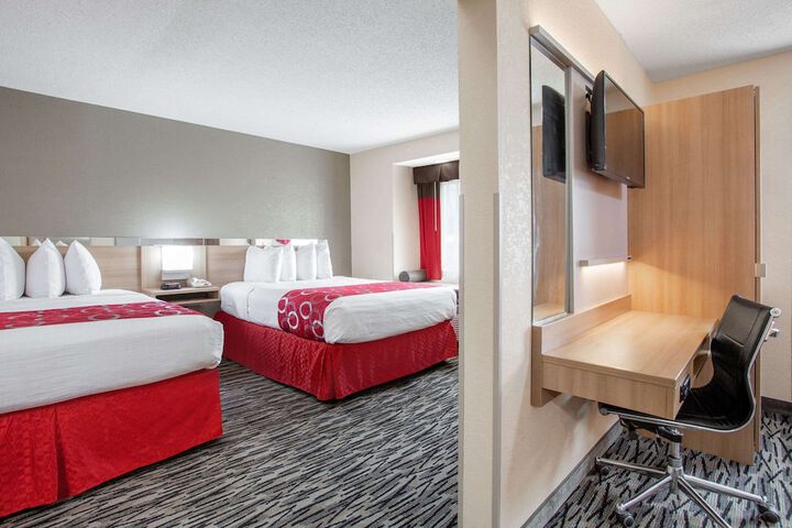 Microtel Inn & Suites by Wyndham Charleston WV