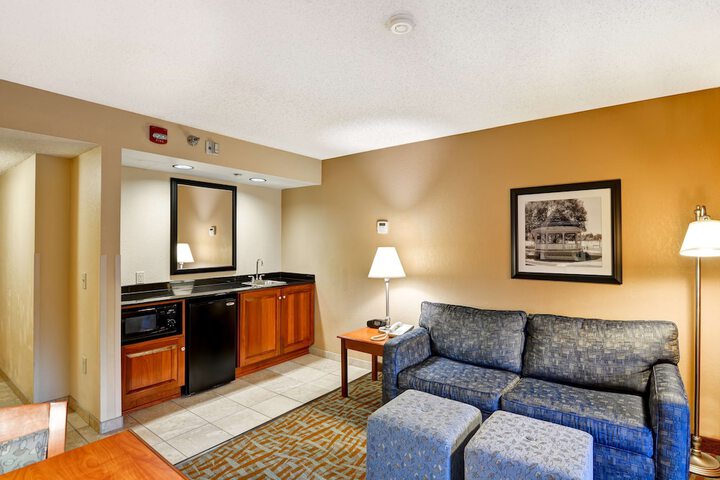 Room 34 of 55