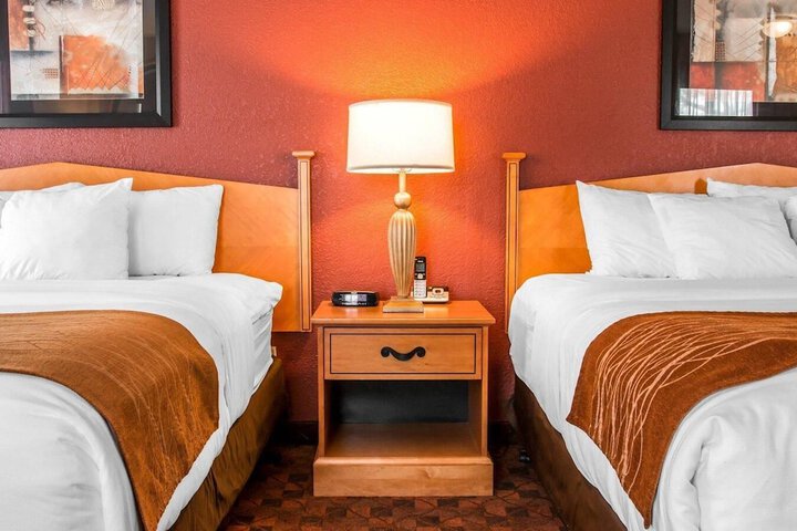 Comfort Inn & Suites and Conference Center