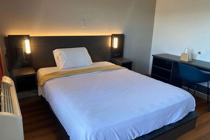 Room 20 of 23