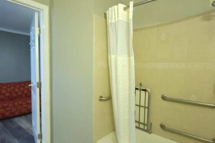Room 15 of 59