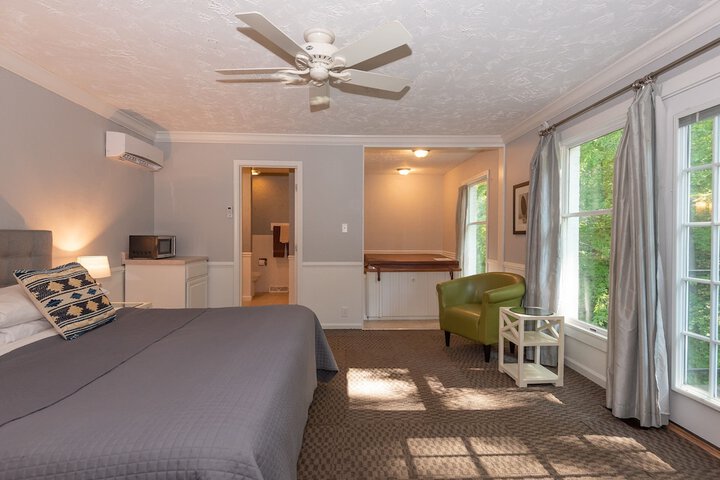 Room 12 of 71