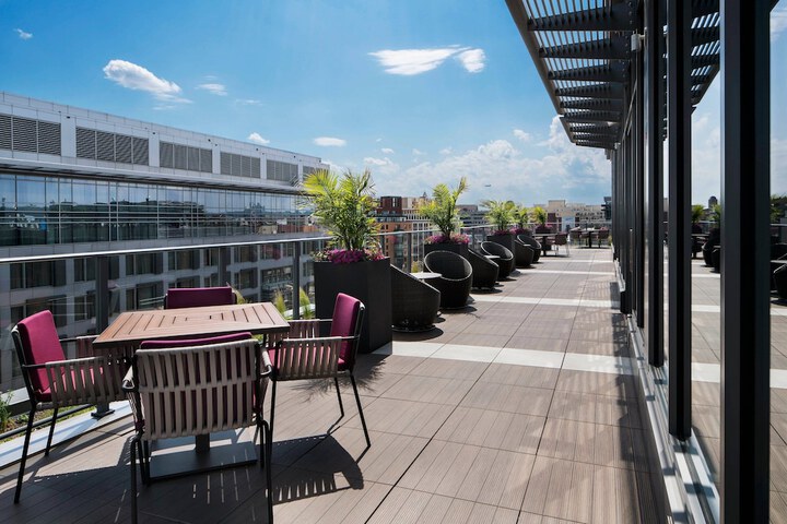 Terrace/Patio 48 of 49