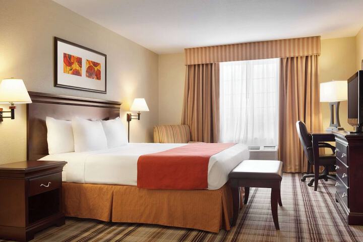 Country Inn & Suites by Radisson Lexington, VA