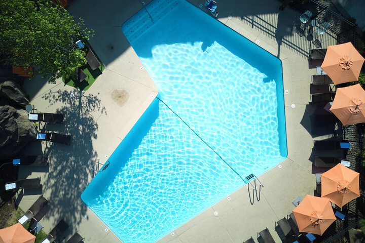 Pool 23 of 142