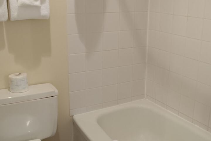 Room 127 of 191