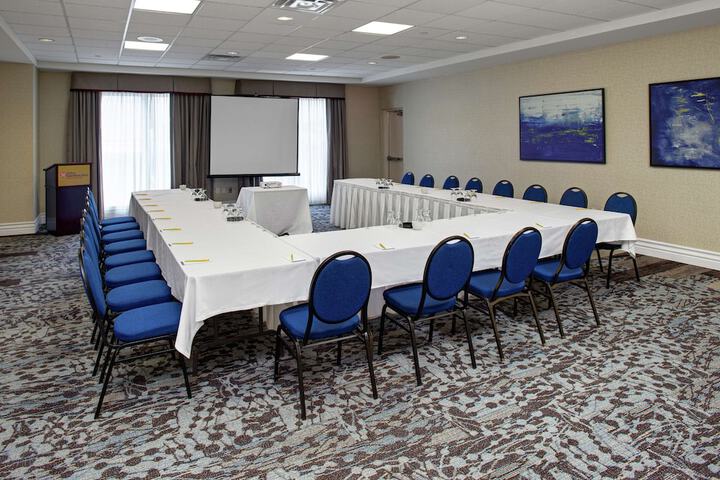 Hilton Garden Inn Toronto / Oakville