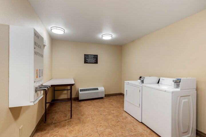 Best Western Plus Red River Inn