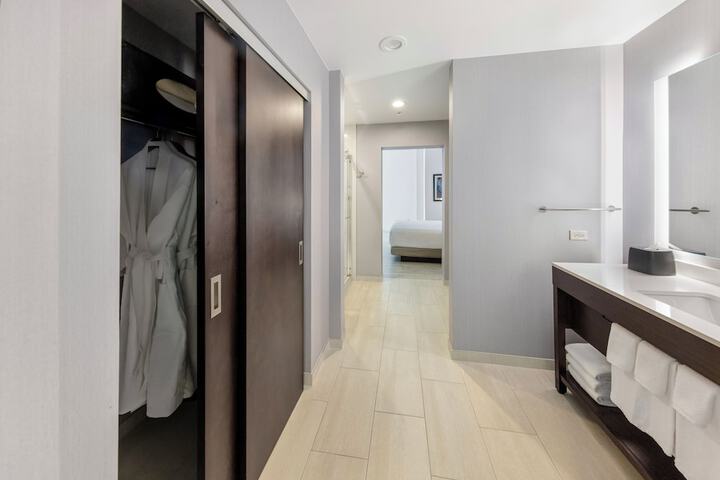 Room 30 of 57