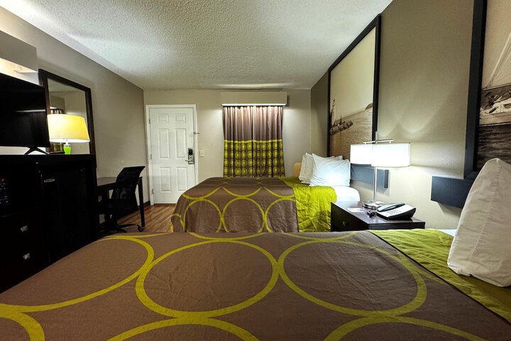 Super 8 by Wyndham Alexander City