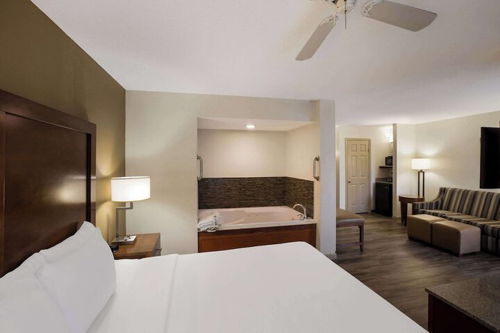 The Inn at Apple Valley an Ascend Collection Hotel