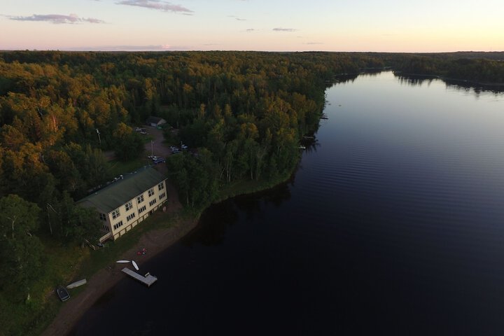 Hanging Horn Lakeside Resort