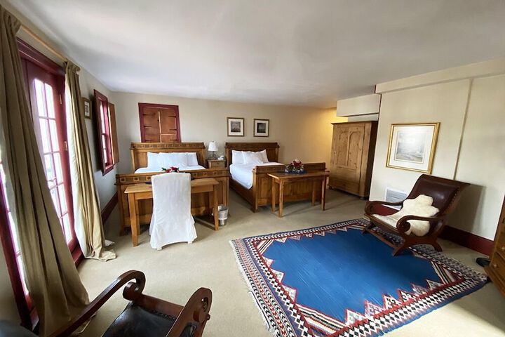 Room 19 of 28