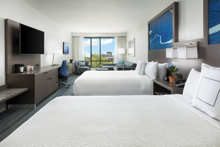 Courtyard by Marriott Boston-Cambridge