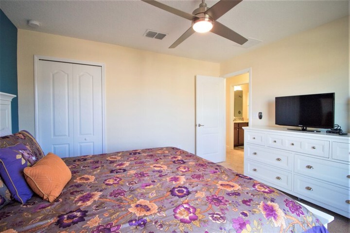 Room 28 of 59