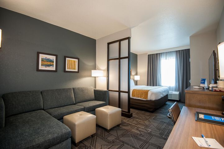Room 40 of 98