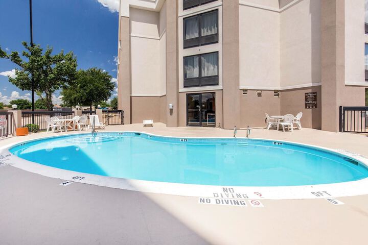 Pool 3 of 33