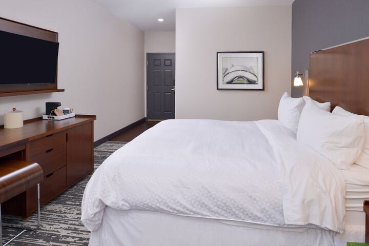 Room 15 of 40