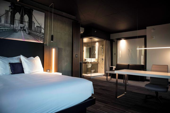 Room 46 of 81
