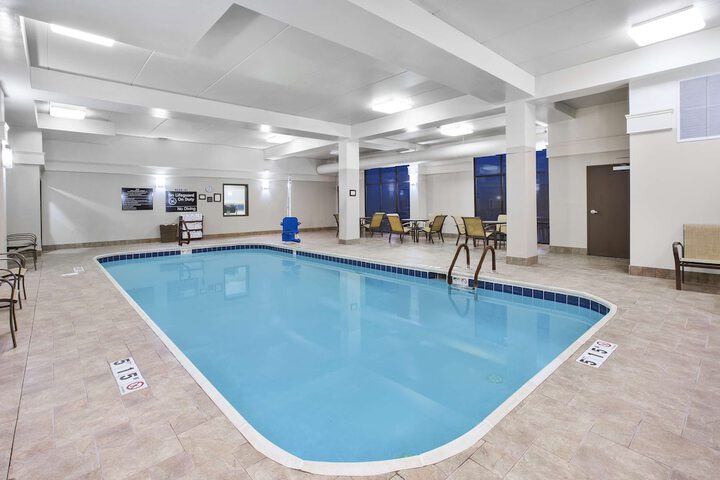 Pool 4 of 40