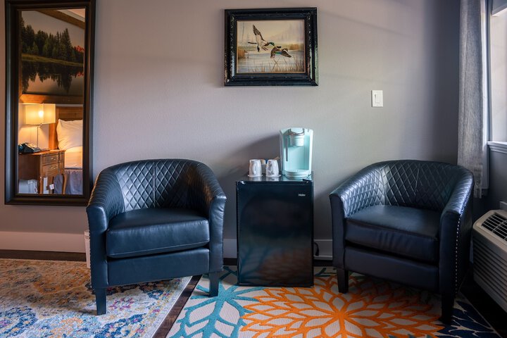 Blue Elk Inn