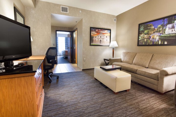 Room 12 of 39