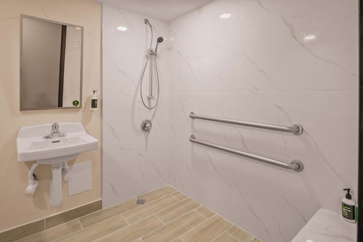 B & B Hotel Miami Airport