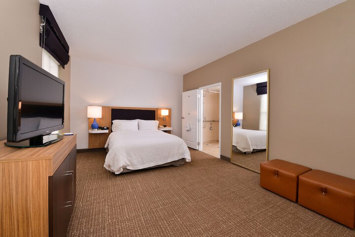 Room 42 of 78
