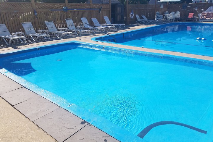 Pool 9 of 70
