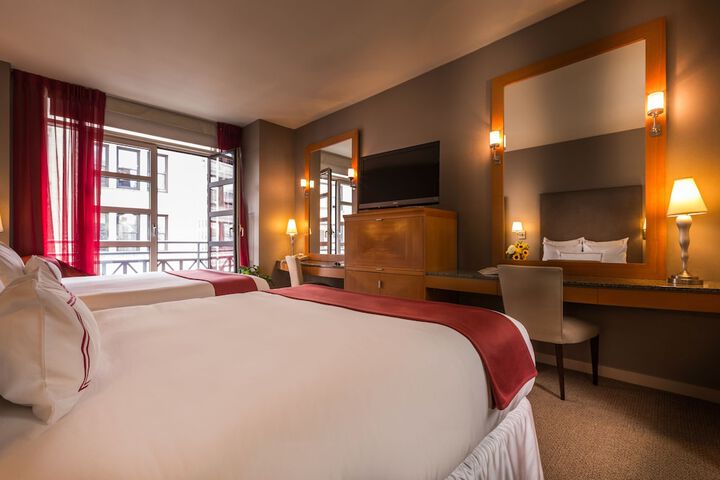 Room 33 of 44