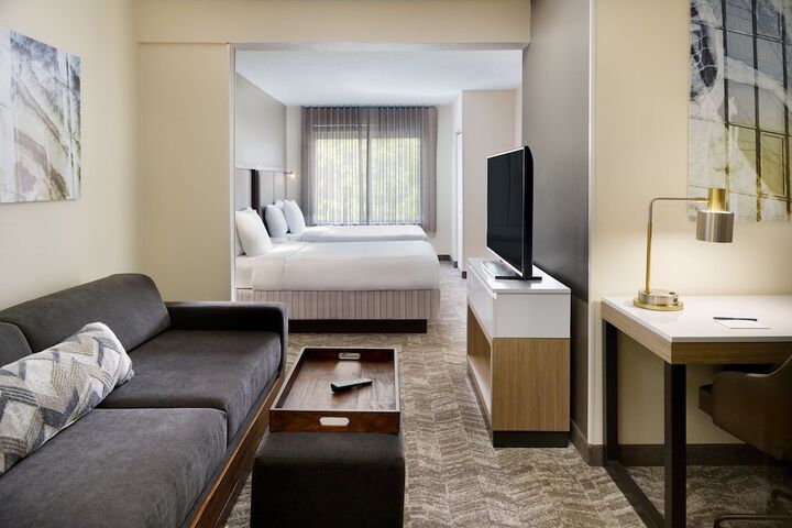 Room 11 of 24