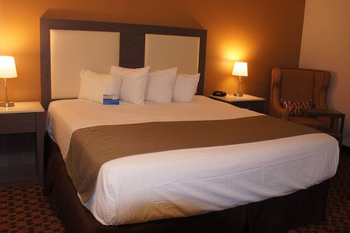 Baymont by Wyndham Chicago / Alsip